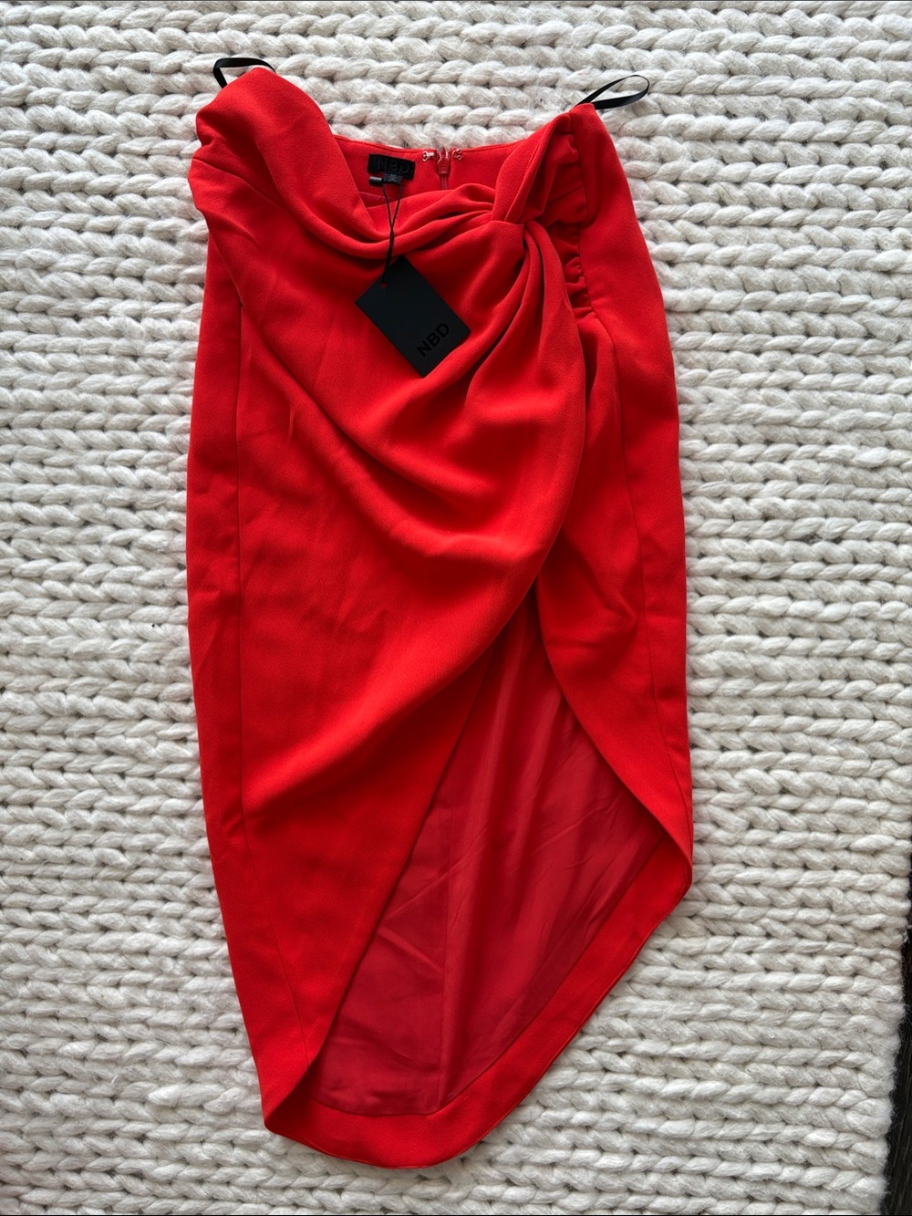 NBD Kayla Skirt
Color: Red Orange
XS NWT
Draped Asymmetrical Pencil Skirt - Picture 4 of 5